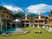 /album/lucia-diego-matrimonio/foto-08-san-candido-dolce-vita-family-chalet-post-alpina-jpg1/
